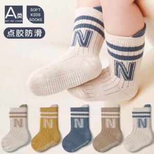 Tất cao cổ chống trượt