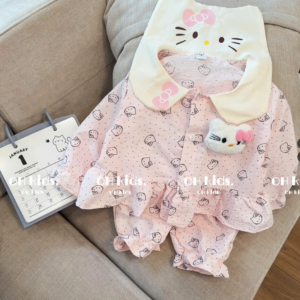 Bộ Hello Kitty đủ màu