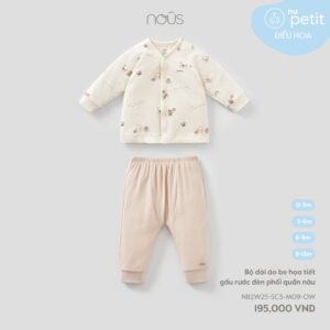 NOUS- BỘ DÀI ÁO BE HỌA TIẾT GẤU RƯỚC ĐÈN PHỐI QUẦN NÂU – PETIT ĐIỀU HÒA
