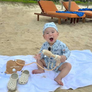 Bộ đồ bơi xanh cho bé trai có mũ